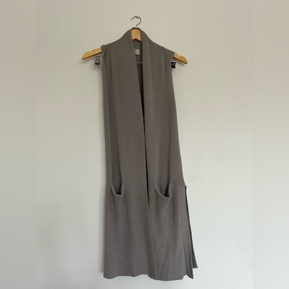 Classic Aritzia Wilfred brand cardigan in XXS - Picture 3 of 8